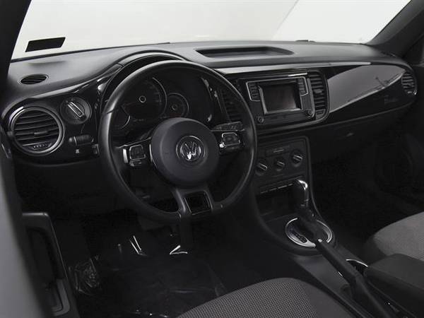 2018 VW Volkswagen Beetle 2.0T S Hatchback 2D hatchback Blue - FINANCE for sale in Fort Wayne, IN – photo 2