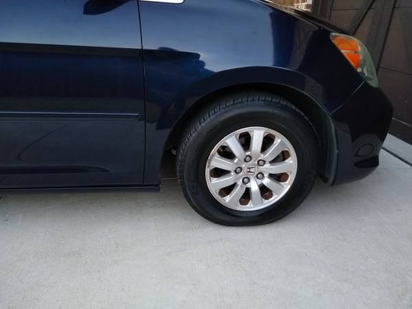 2008 Honda Odyssey EX-L with DVD and Remote Starter - Low Miles for sale in Frisco, TX – photo 5