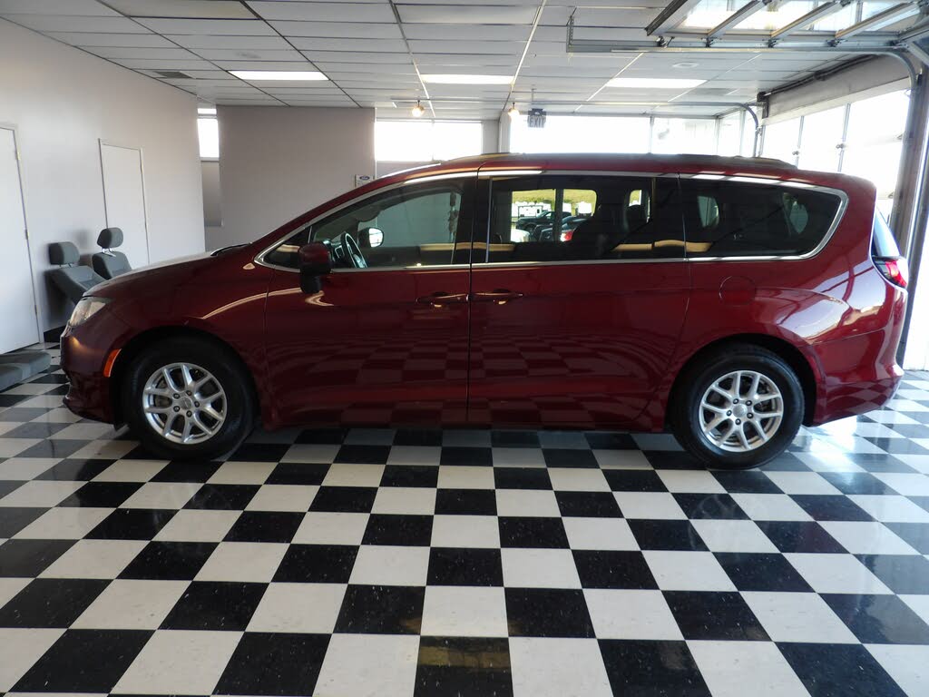2020 Chrysler Voyager LXi FWD for sale in Mountain Grove, MO