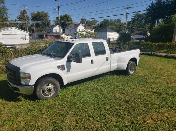 2008 Ford F350 Super Duty Crew Cab XL Pickup 4D 8 ft Dually Deisel for sale in Fort Wayne, IN