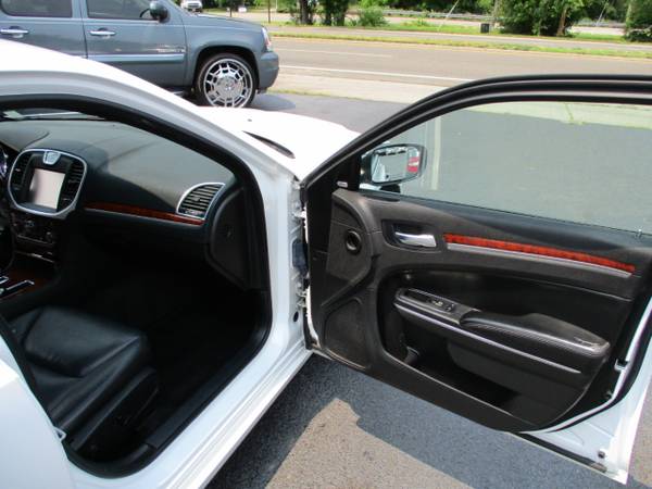 2012 Chrysler 300 Limited RWD for sale in Roanoke, VA – photo 20