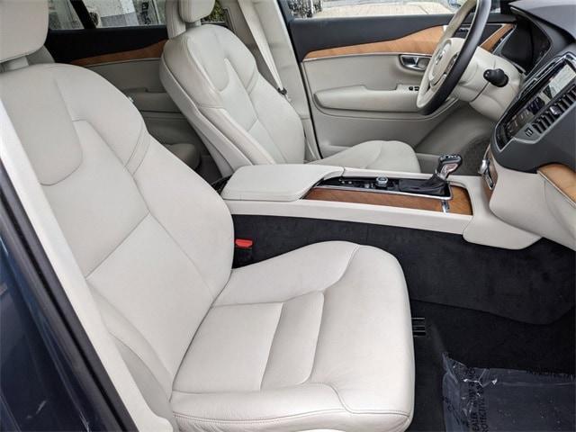 2021 Volvo XC90 T6 Momentum 7 Passenger for sale in Annapolis, MD – photo 32