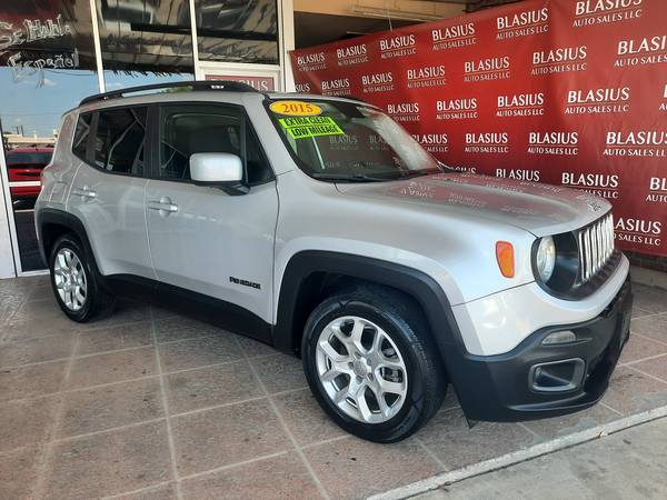 2015 Jeep Renegade Latitude low Miles - - by dealer for sale in Grand Prairie, TX – photo 16
