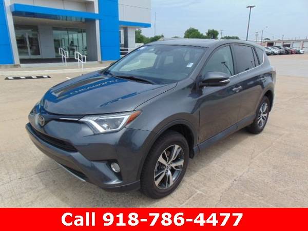 2018 Toyota RAV4 XLE suv Gray - - by dealer - vehicle for sale in Grove, AR – photo 5