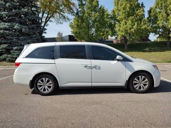 2015 Honda odyssey EX-L Minivan, Leather, Sunroof, All Power - cars for sale in West Mifflin, PA – photo 2