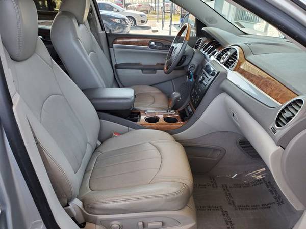 2012 Buick Enclave Leather Sport Utility 4D suv SILVER - cars &... for sale in El Paso, TX – photo 24