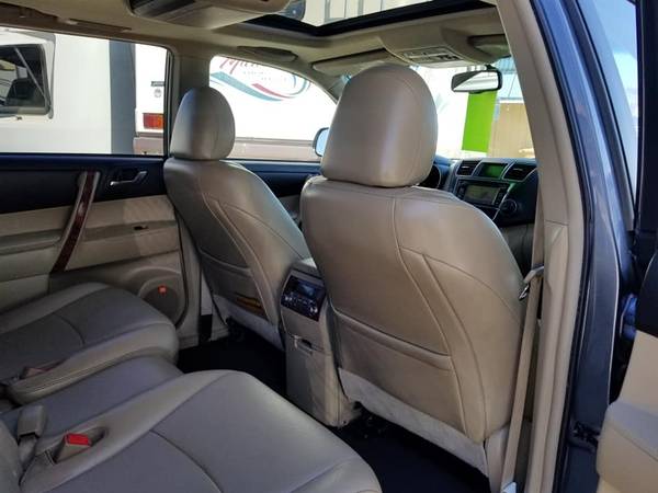 2013 Toyota Highlander w/ 3rd Row Financing Available for sale in Tehachapi, CA – photo 13