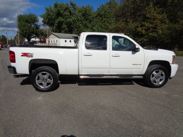 2012 Chevrolet Silverado 2500HD LTZ Crew Cab Short Bed 4x4 6.0 Gas for sale in Waynesboro, PA – photo 10