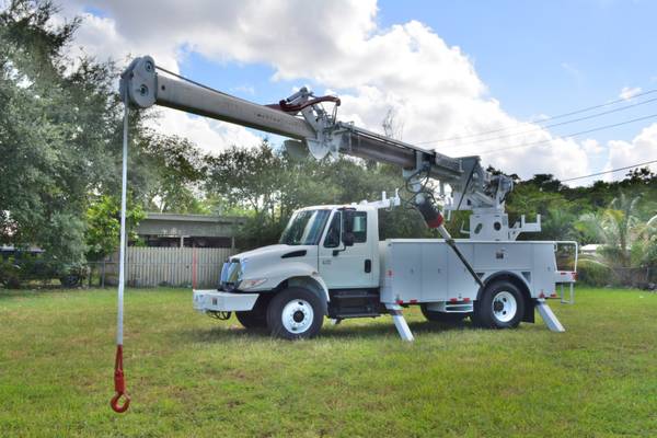 2006 International 4300 Derrick Digger for sale in Other, Other – photo 11