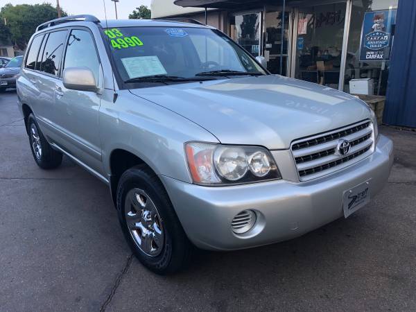 *** 2003 Toyota Highlander 4x4 CARFAX ONE OWNER! NICE! for sale in milwaukee, WI