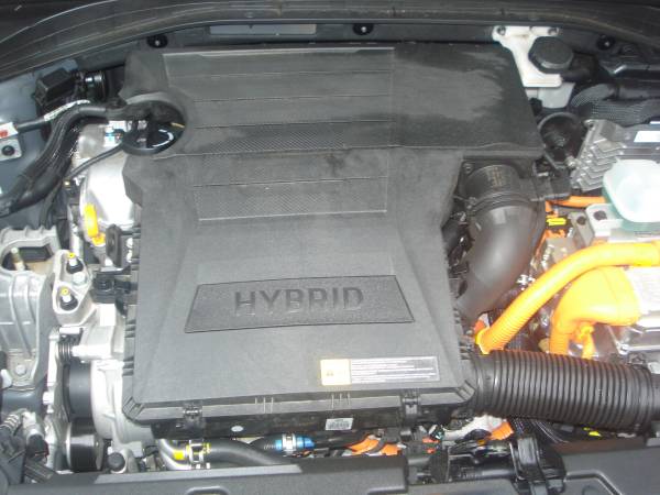 2018 Hyundai Ioniq Hybrid SEL* Low miles *Like New* 55MPG* for sale in menominee, WI – photo 16