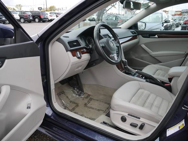 2013 Volkswagen Passat TDI SEL Premium for sale in Inver Grove Heights, MN – photo 16