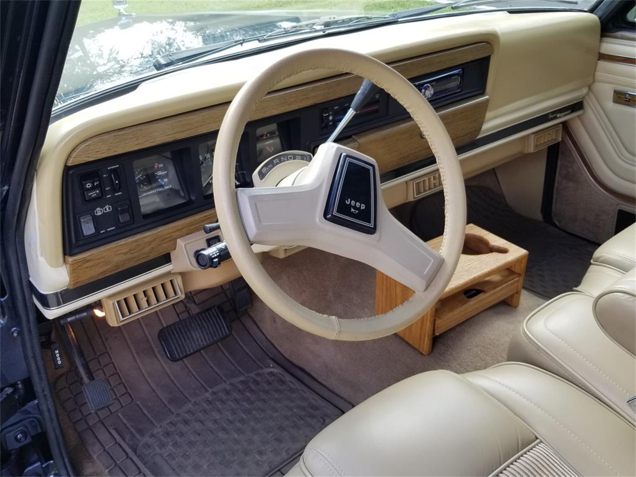 1989 Jeep Grand Wagoneer for sale in Kerrville, TX – photo 29