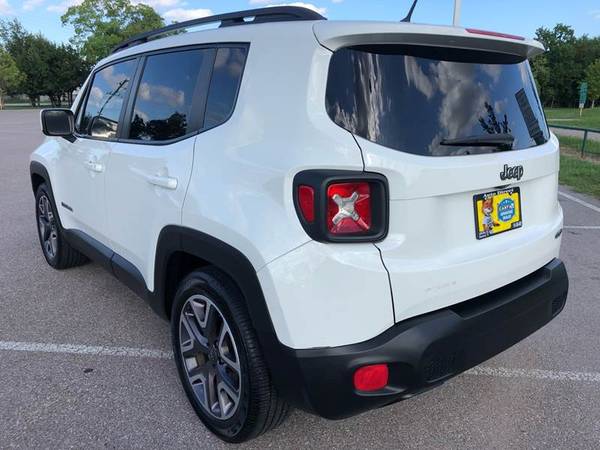 🔥2015 JEEP RENEGADE LATITUDE w/LOW MILES*LIKE NEW*BACKUP CAMERA🔥 for sale in Houston, TX – photo 3