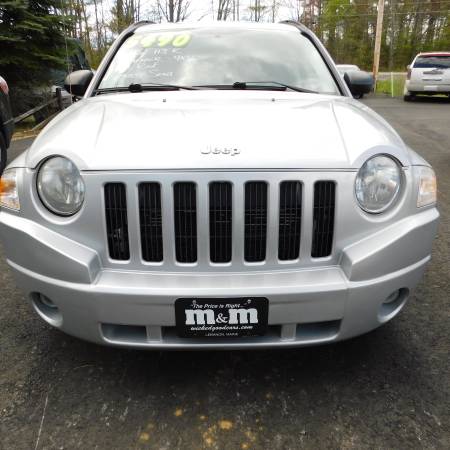 2007 Jeep Compass-113k - 4x4 - limited pkg-leather, roof, heat for sale in Lebanon, NH – photo 2