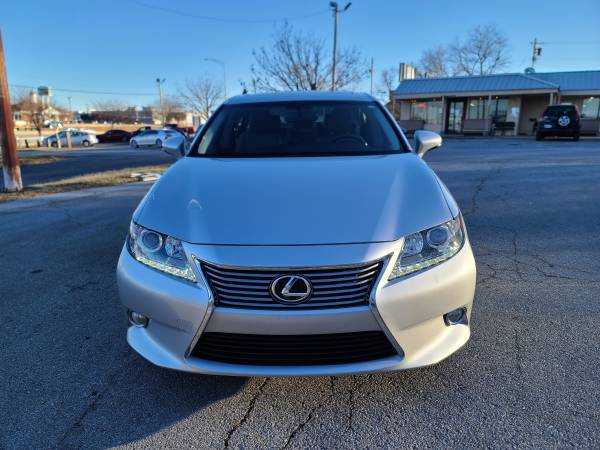 14 Lexus ES350 94k miles clean title for sale in Overland Park, MO – photo 2