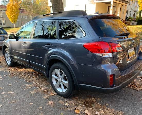 subaru outback limited - cars & trucks - by owner - vehicle... for sale in Grand Rapids, MI – photo 3