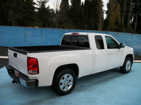 Senior Owned 2011 GMC Sierra 1500 4WD SLT Ext Cab w/ only 42k miles... for sale in Vancouver, OR – photo 4