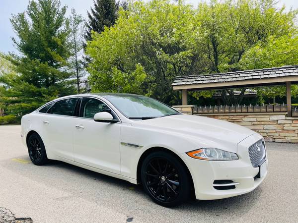 2011 Jaguar XJL Extra Clean for sale in Buffalo Grove, IL – photo 15