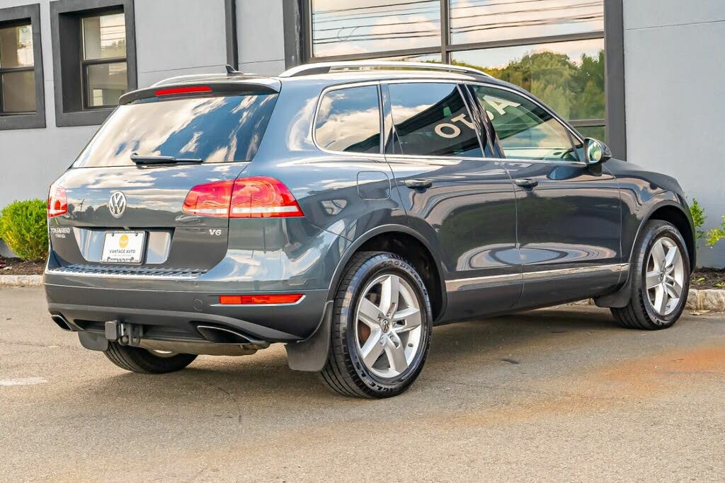 2014 Volkswagen Touareg VR6 Lux for sale in Moonachie, NJ – photo 3