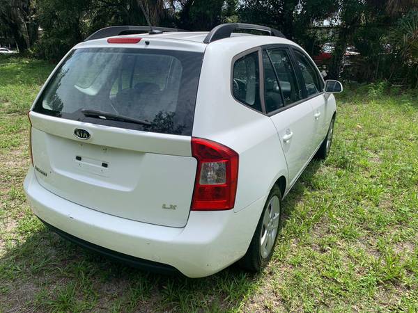 2009 KIA RONDO ONLY 108K ACTUAL MILES 4 CYLINDERS 2 OWNERS NO... for sale in Fort Myers, FL – photo 6