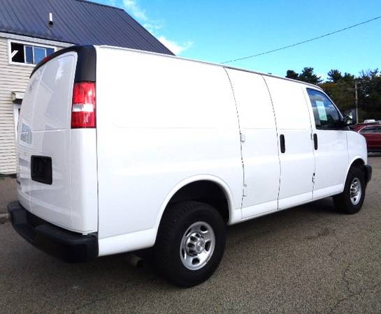 2021 Chevy Express 2500 Cargo Van 1-Owner Clean Low Miles Chevrolet for sale in Hampton Falls, NH – photo 4