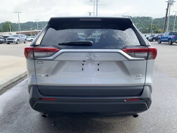 2019 Toyota RAV4 AWD 4D Sport Utility/SUV LE - - by for sale in Saint Albans, WV – photo 9