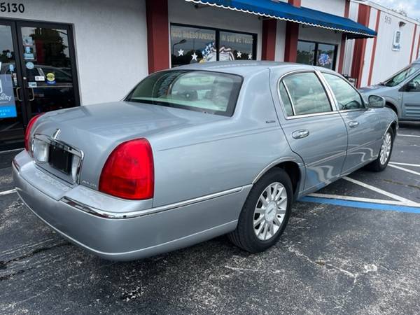 Lincoln Town Car Great Condition - - by dealer for sale in Lakeland, FL – photo 11