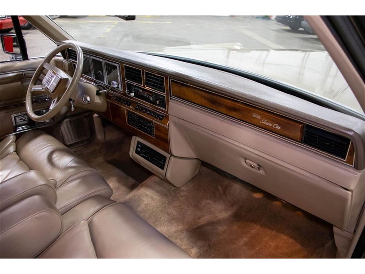 1989 Lincoln Town Car for sale in Kentwood, MI – photo 36