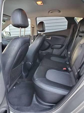 2012 Hyundai Tucson GLS AWD 98K miles Leather Heated Seats 2.4L Eng Cr for sale in leominster, MA – photo 19