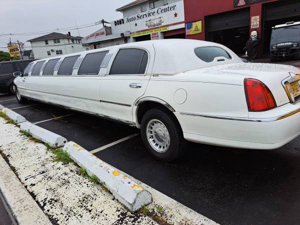 Stretch Limo for 14 for sale in Newark , NJ – photo 2