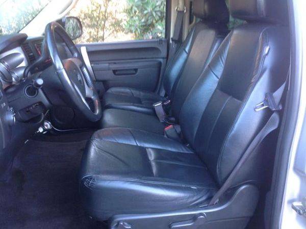 2010 Chevrolet Chevy Silverado 1500 LT 4x4 4dr Crew Cab 5.8 ft. SB... for sale in Atascadero, CA – photo 16