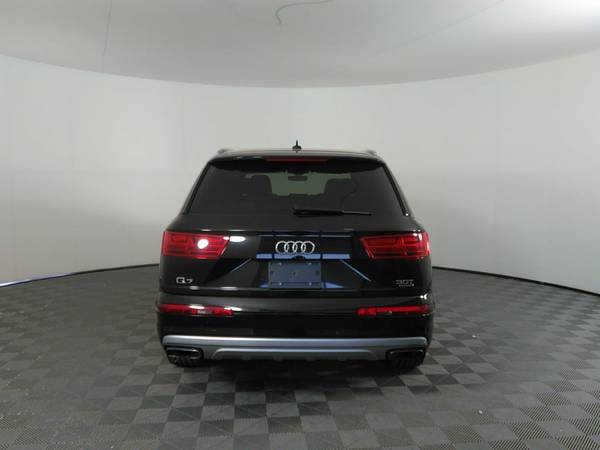 2017 Audi Premium Q7 AWD, only 15, 000 miles - - by for sale in Eau Claire, WI – photo 5