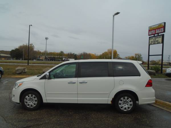 2012 Volkswagen Routan only 105K VW Town and Country for sale in Burnsville, MN – photo 2