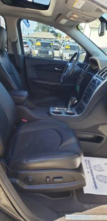 3RD ROW SEATING!!2011 GMC Acadia AWD 4dr SLT2 for sale in Chesaning, MI – photo 23