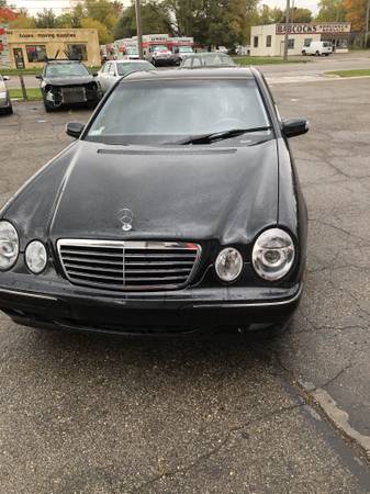 2000 Mercedes Benz E320 for sale in Lansing, MI – photo 2
