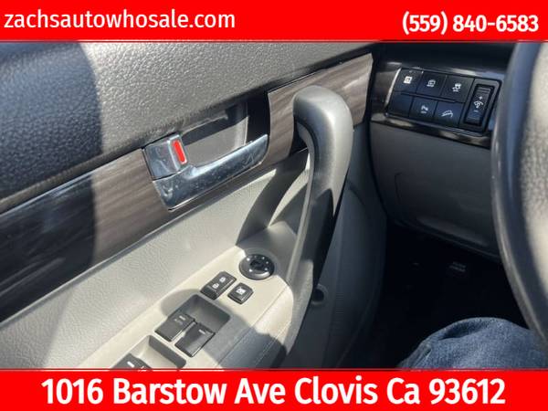 2012 KIA SORENTO BASE - - by dealer - vehicle for sale in Clovis, CA – photo 12
