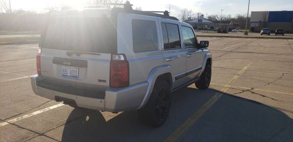 2007 Jeep Commander 4x4 - cars & trucks - by owner - vehicle... for sale in Owosso, MI – photo 5