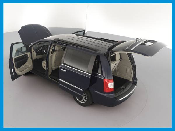 2014 Chrysler Town and Country Touring-L Minivan 4D van Blue for sale in NEWARK, NY – photo 17