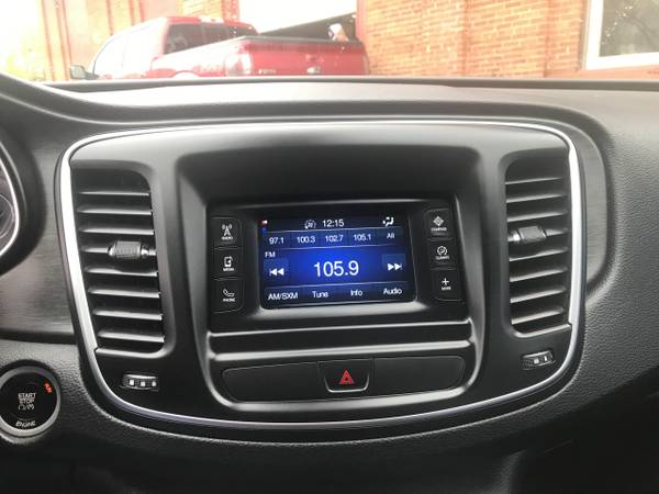 2016 Chrysler 200 Limited for sale in Rome, NY – photo 15