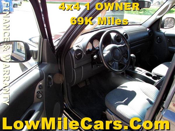 low miles 4x4 2003 Jeep Liberty small suv 69k for sale in Willowbrook, IL – photo 11