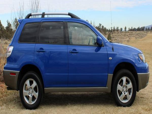 2004 Mitsubishi Outlander 4dr AWD XLS - cars & trucks - by dealer -... for sale in Redmond, OR – photo 2