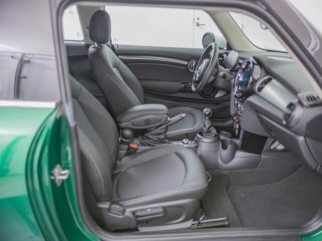 2022 MINI Cooper 2-Door Hatchback FWD for sale in Wichita, KS – photo 19