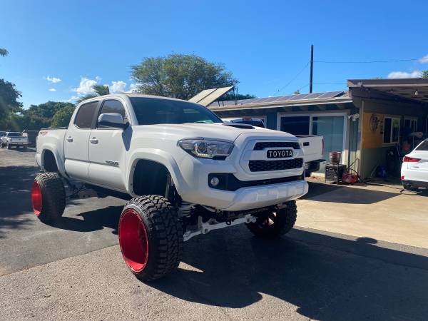 2016 TACOMA 4x4 - cars & trucks - by owner - vehicle automotive sale for sale in Kula, HI