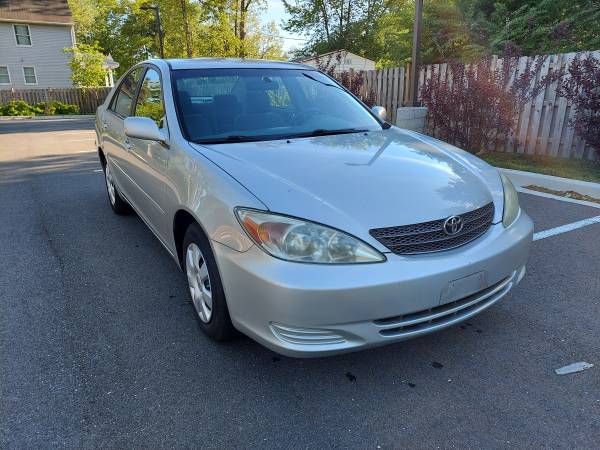 Toyota camry LE for sale in Rockville, District Of Columbia – photo 3