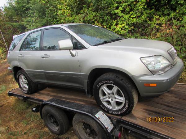2001 Lexus RX300 for sale in Colton, OR