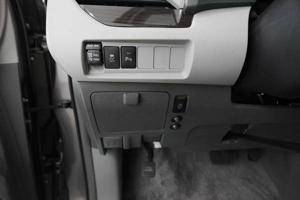 2018 Toyota Sienna XLE Premium Wheelchair Minivan - cars & for sale in Other, AK – photo 12