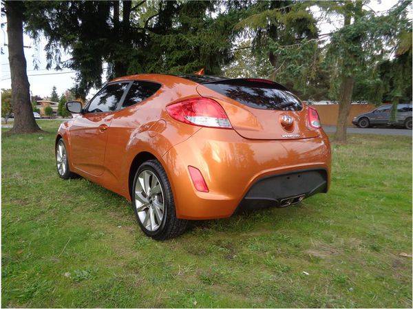 2017 Hyundai Veloster Value Edition Coupe 3D FREE CARFAX ON EVERY... for sale in Lynnwood, WA – photo 8