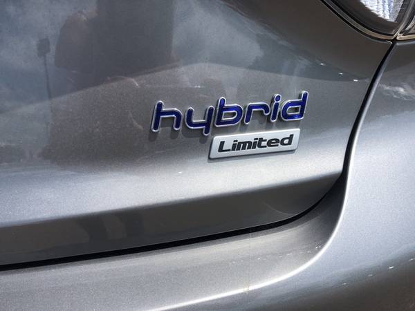 2017 *Hyundai* *Sonata* *Hybrid* Limited sedan Metropolis Gray for sale in Corinth, MS – photo 18