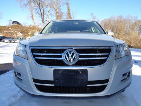 2011 Volkswagen Tiguan SEL - - by dealer - vehicle for sale in Martinsville, NC – photo 2